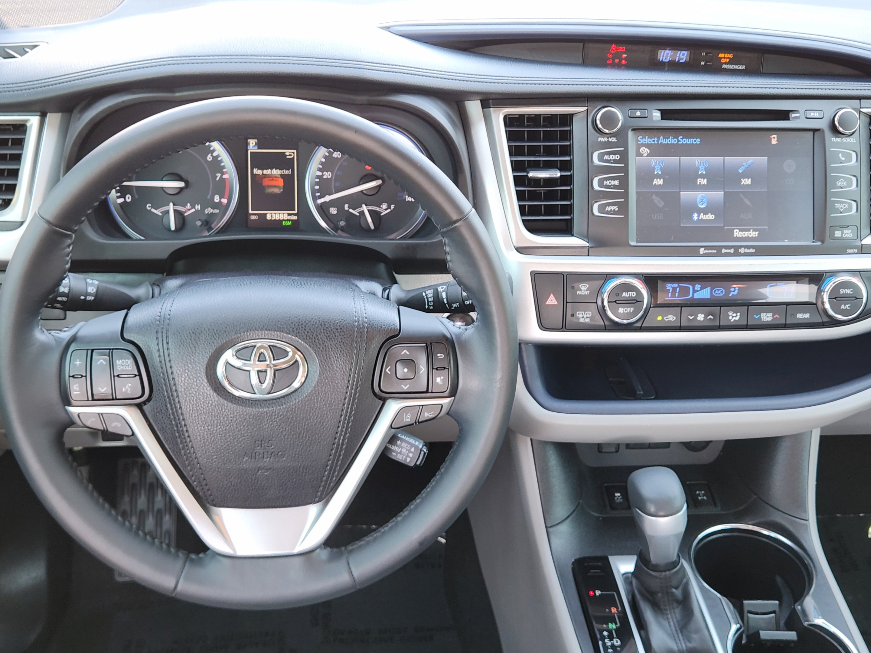 Used 2017 Toyota Highlander XLE AWD/4WD image 21