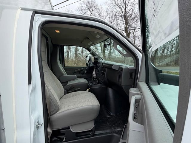 New 2026 Chevrolet Express 4500 Extended w/ Power Convenience Package RWD image 24