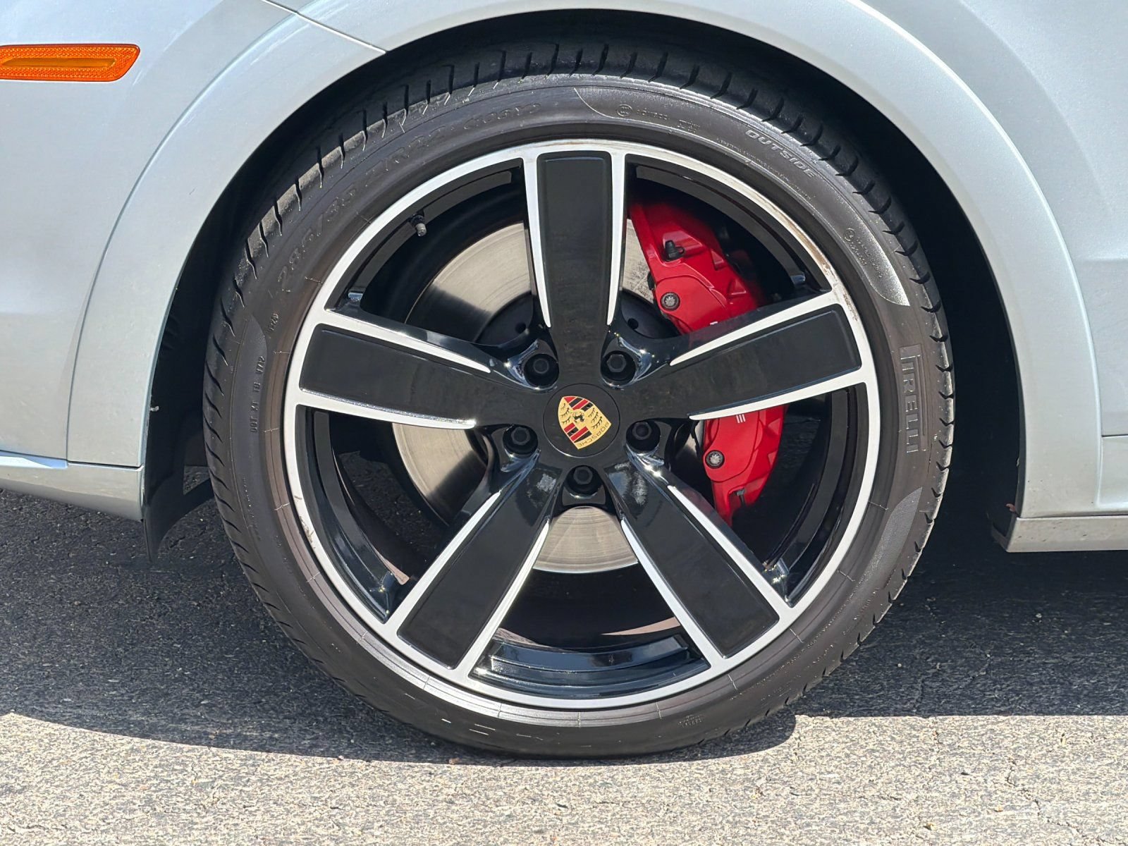Used 2021 Porsche Cayenne GTS AWD/4WD image 24
