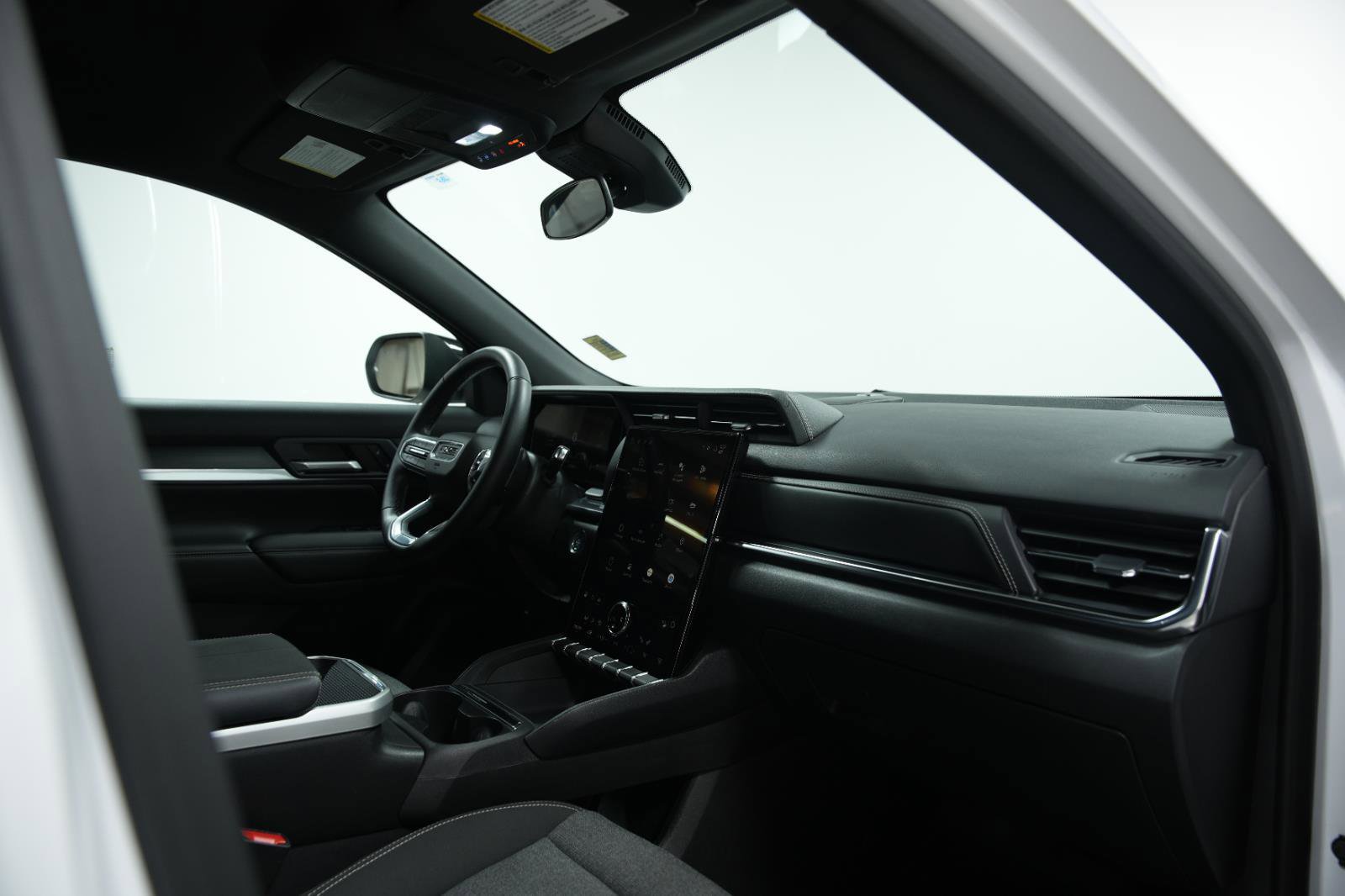 Used 2025 GMC Terrain Elevation image 19