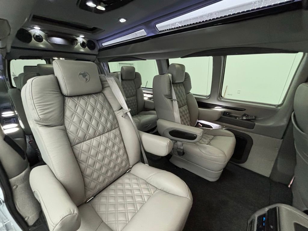 New 2025 GMC Savana 2500 Extended w/ Driver Convenience Package image 29