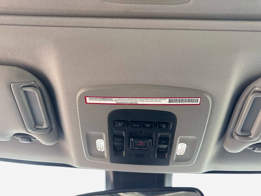 Used 2021 Toyota Camry SE w/ Audio Upgrade Package FWD image 27