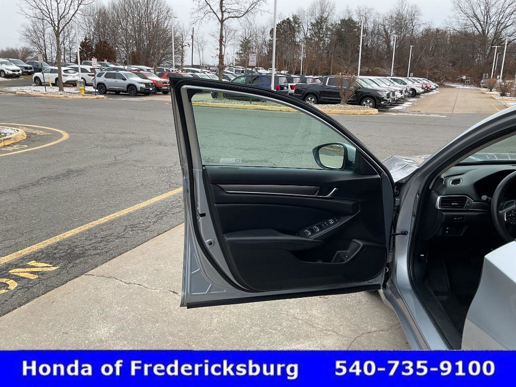 Used 2019 Honda Accord LX image 15