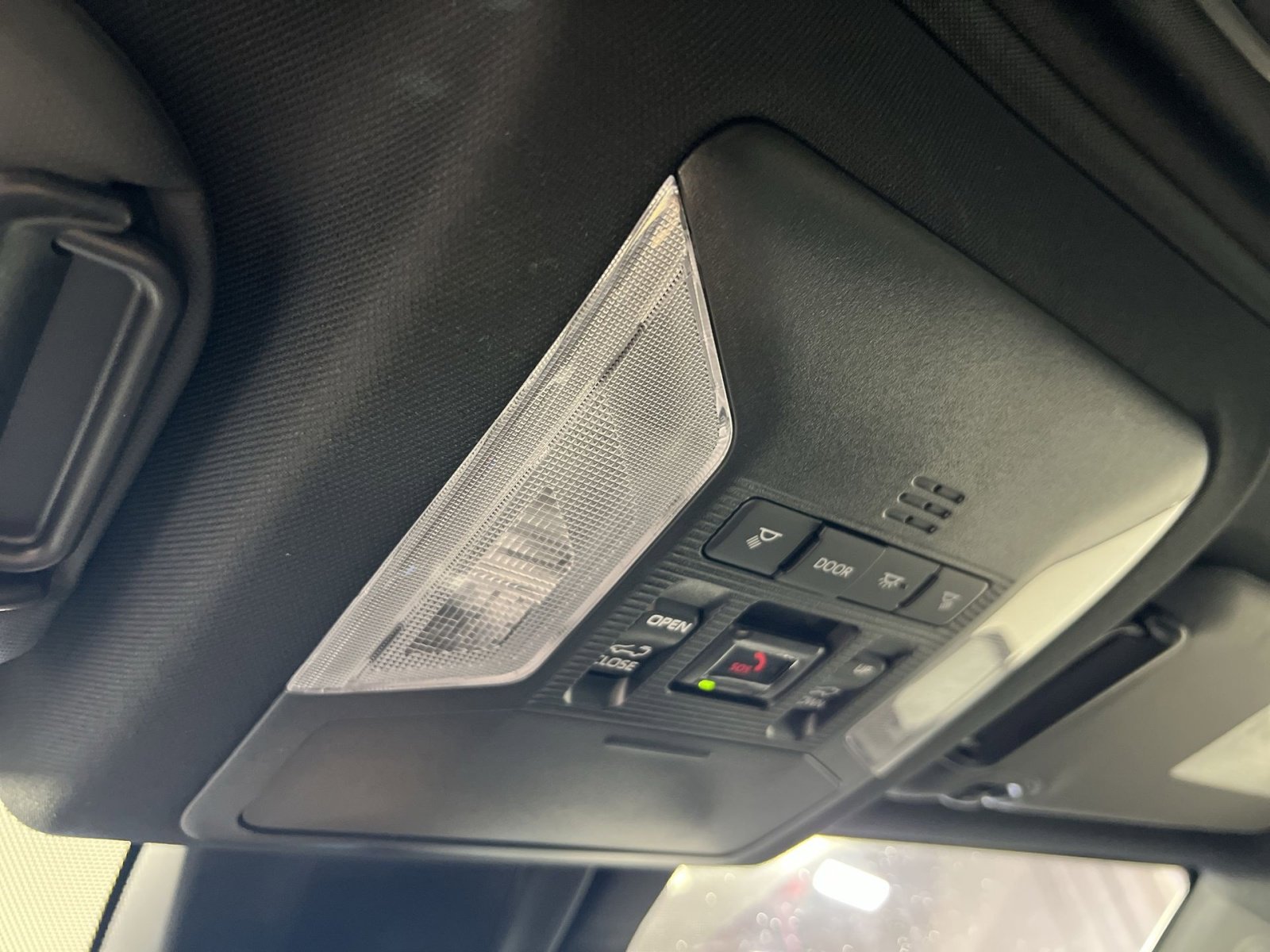 Used 2025 Toyota RAV4 XSE w/ Weather Package image 35