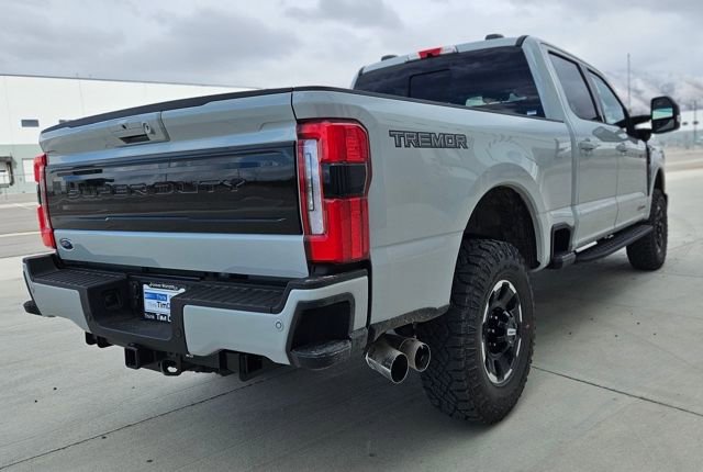 New 2026 Ford F350 Platinum w/ Tremor Off-Road Package image 5