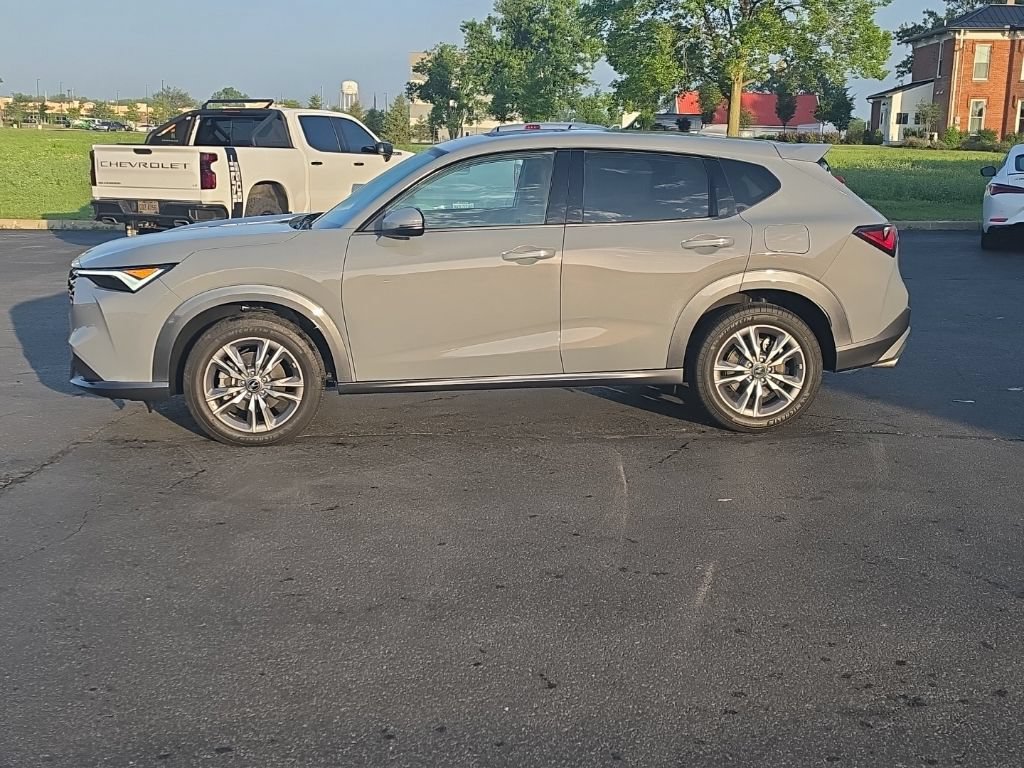 Used 2025 Acura ADX AWD image 4