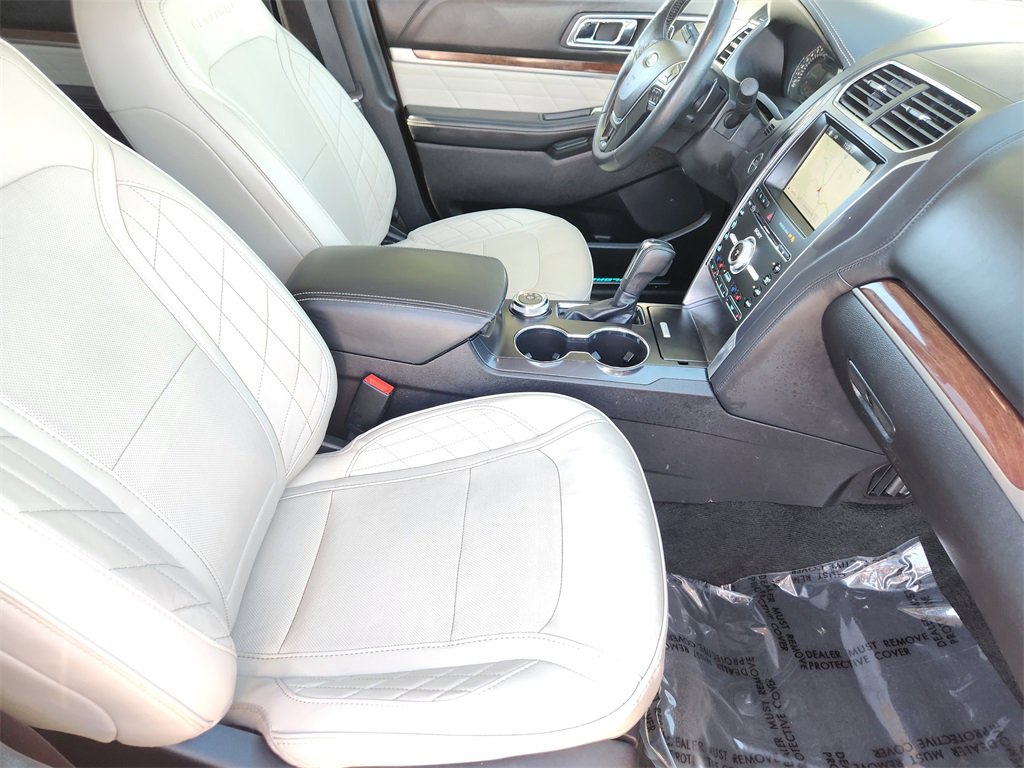 Used 2018 Ford Explorer Platinum image 27