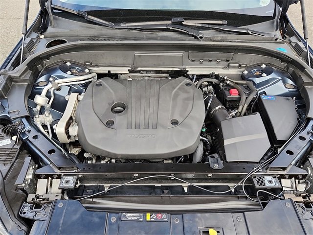 Used 2024 Volvo XC60 B5 Plus image 25