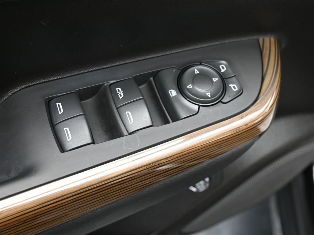 Used 2023 GMC Acadia SLE w/ Driver Convenience Package image 10