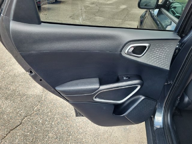 Used 2024 Kia Soul LX w/ Option Group 015 FWD image 14