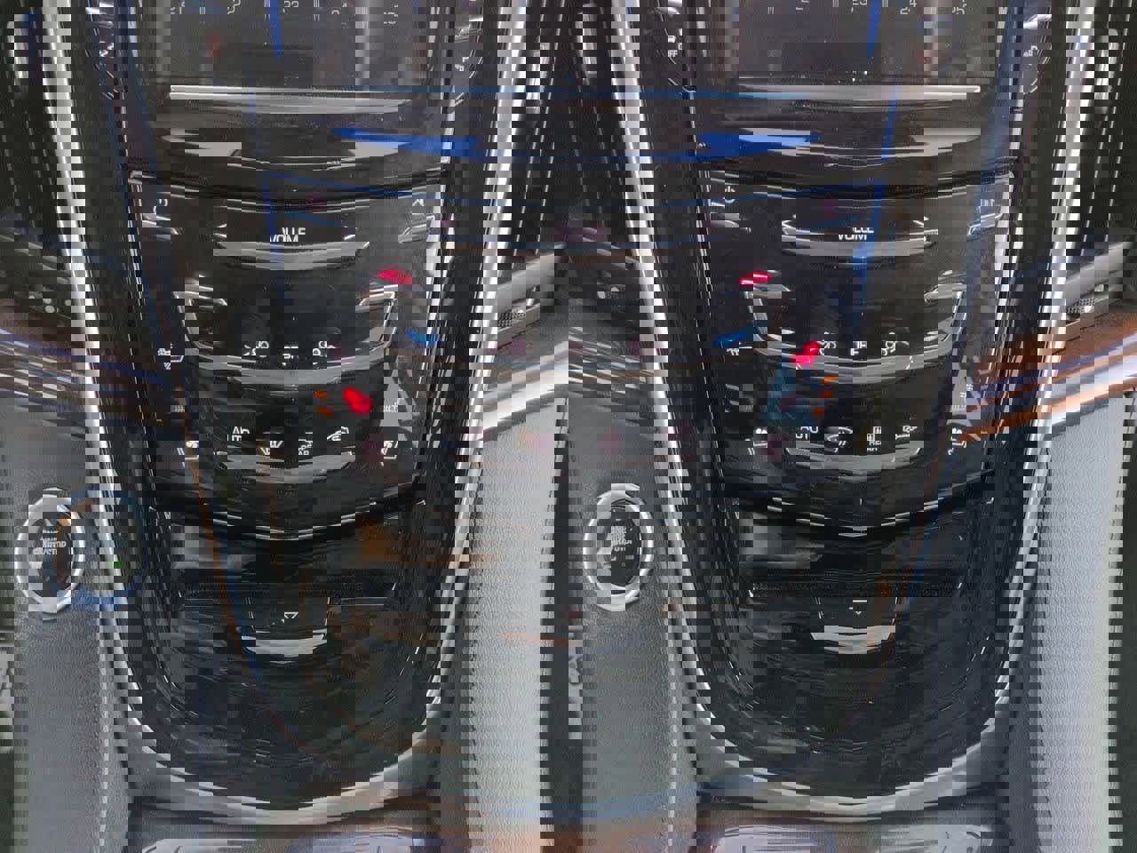 Used 2020 Cadillac Escalade Luxury image 30