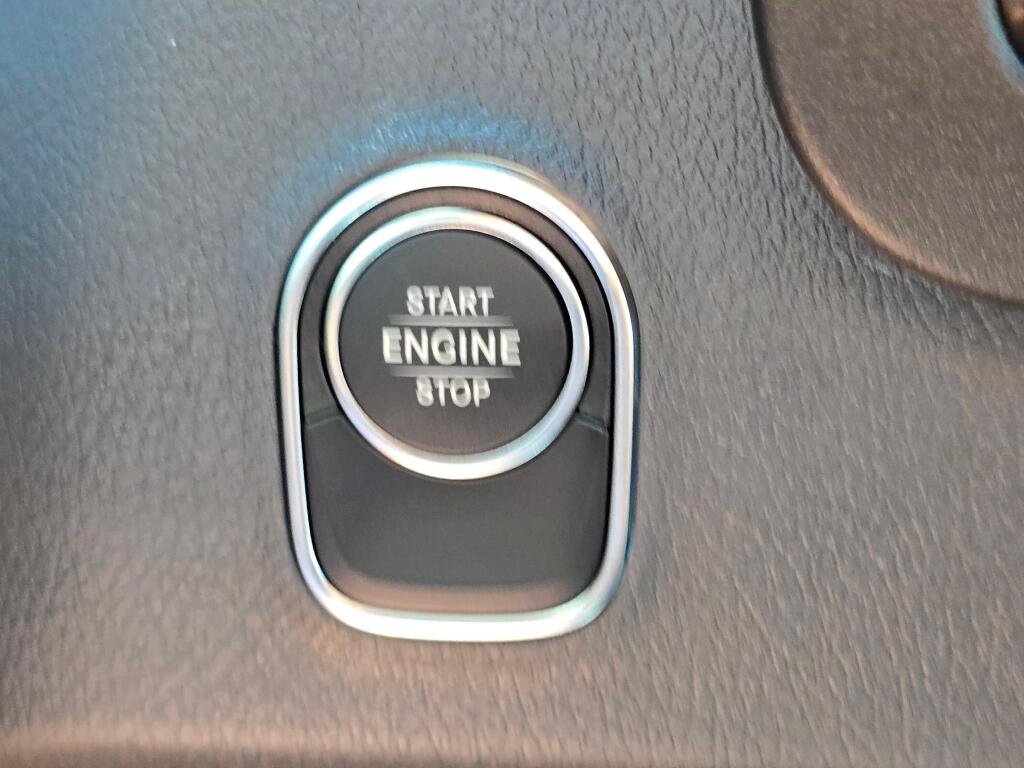 New 2025 Mercedes-Benz eSprinter 170 Cargo image 38