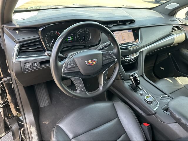 Certified 2025 Cadillac XT5 Premium Luxury FWD image 6