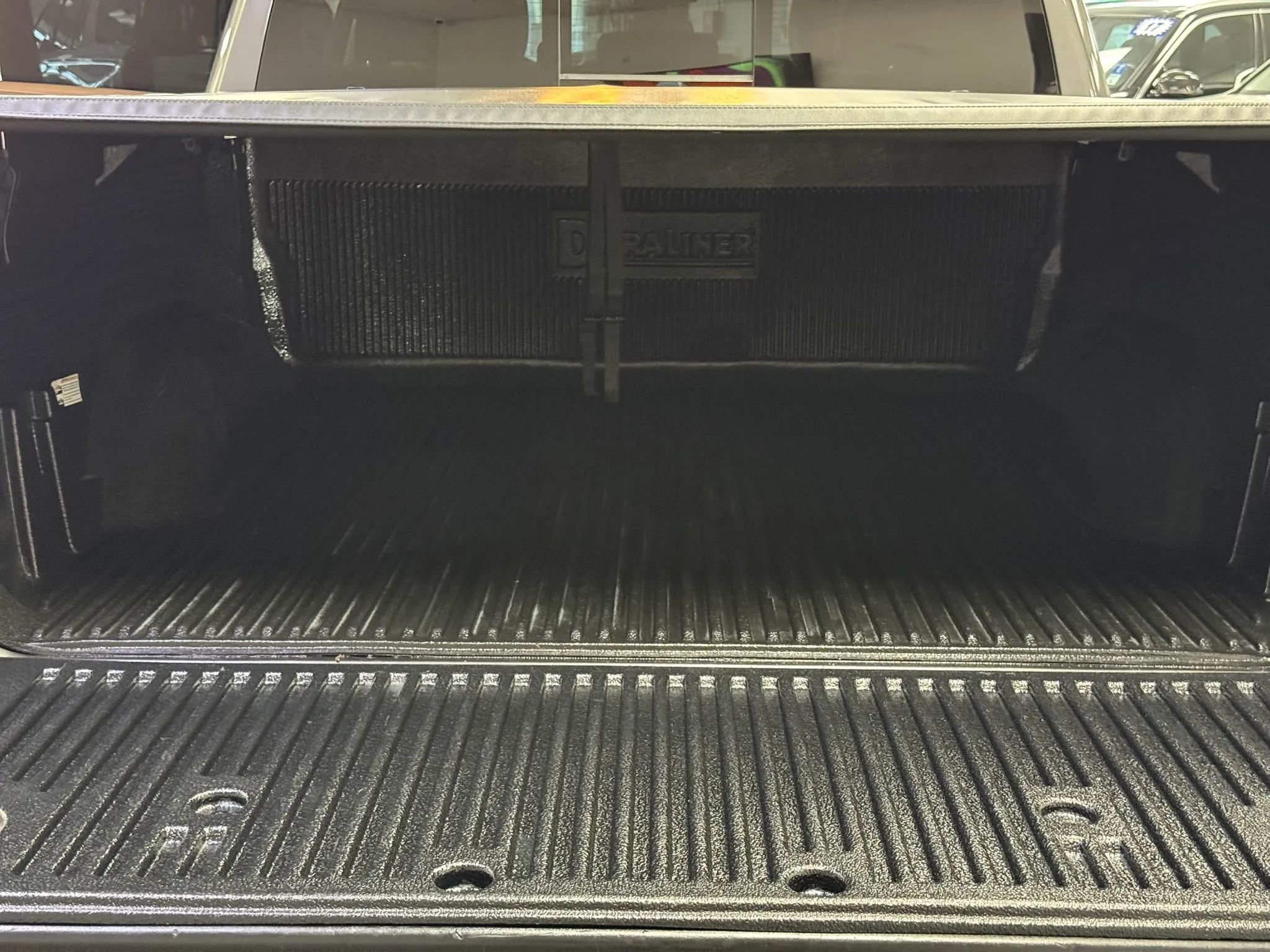 Used 2020 RAM 1500 Laramie AWD/4WD image 25