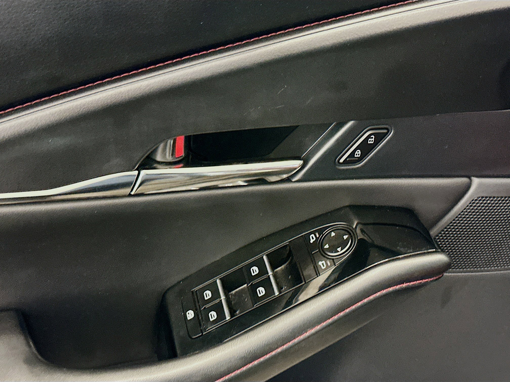 Used 2024 MAZDA CX-30 AWD 2.5 S w/ Preferred Package image 15