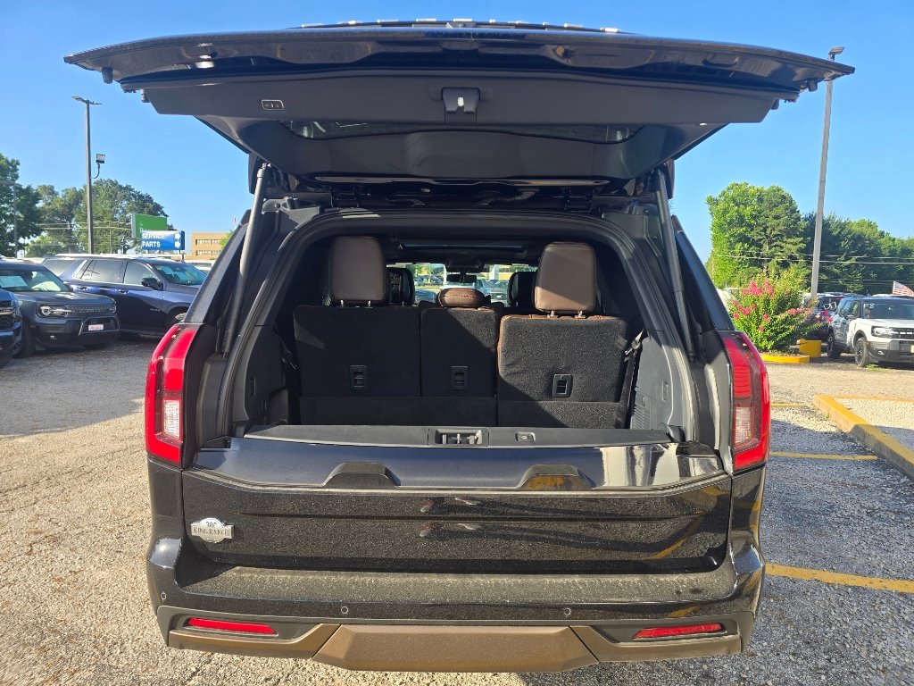 New 2027 Ford Expedition King Ranch RWD image 20