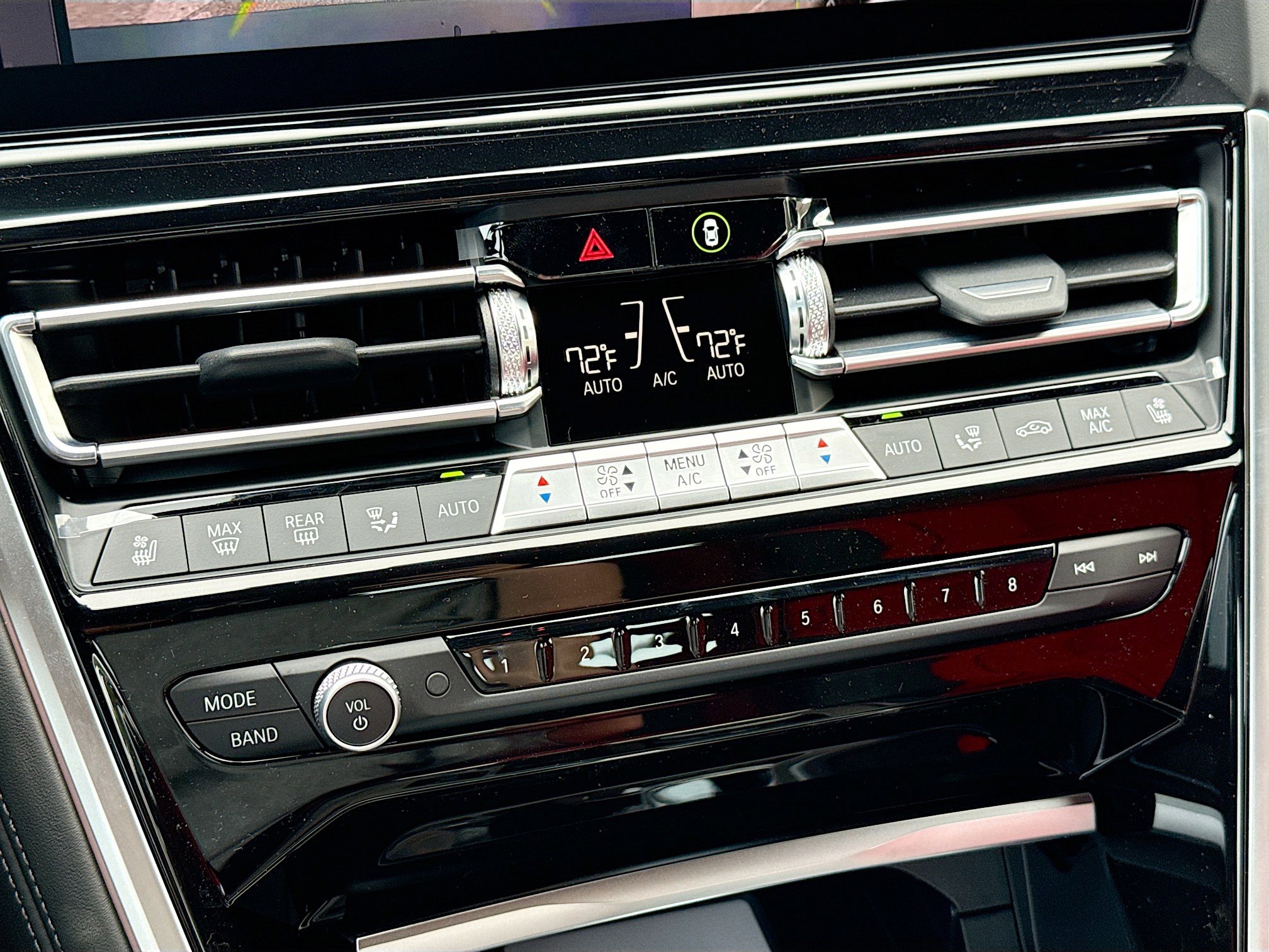 New 2026 BMW 840i Convertible image 33