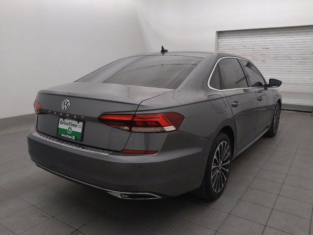 Used 2022 Volkswagen Passat 2.0T FWD image 9