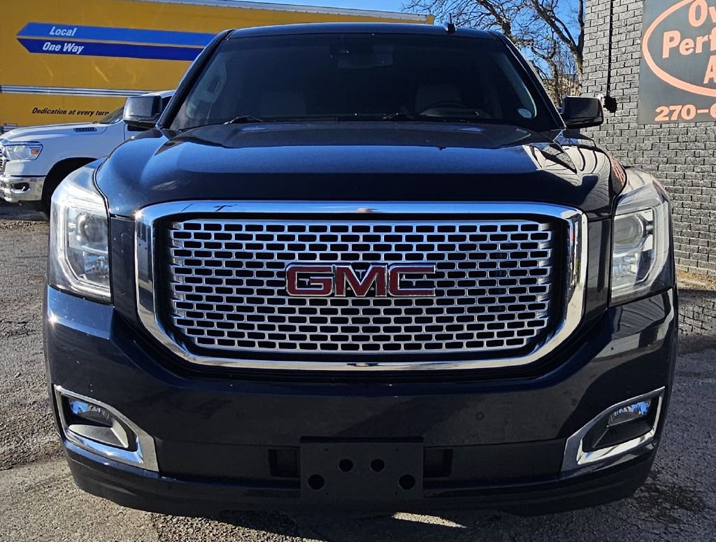 Used 2017 GMC Yukon Denali w/ Open Road Package AWD/4WD image 2