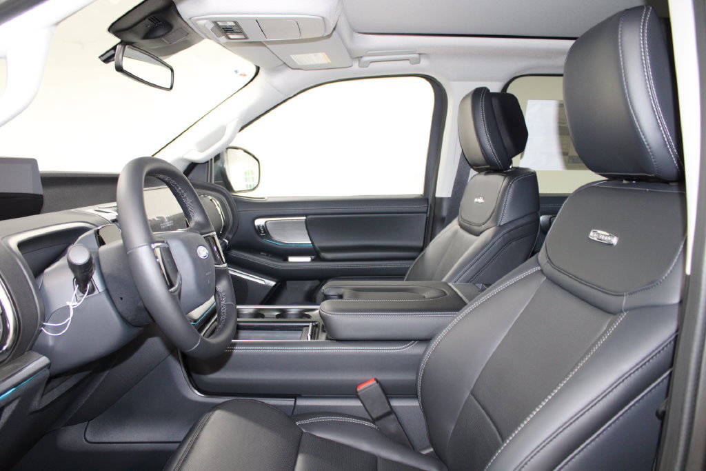 New 2027 Ford Expedition Max Platinum w/ Driver's Package RWD image 21