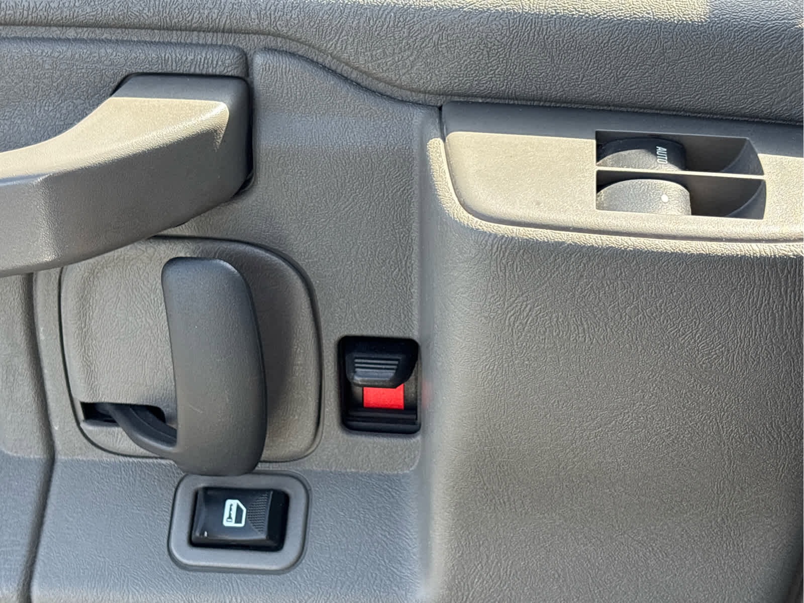 Used 2021 Chevrolet Express 3500 w/ Driver Convenience Package image 21