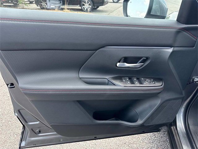 New 2025 Nissan Kicks SR image 19