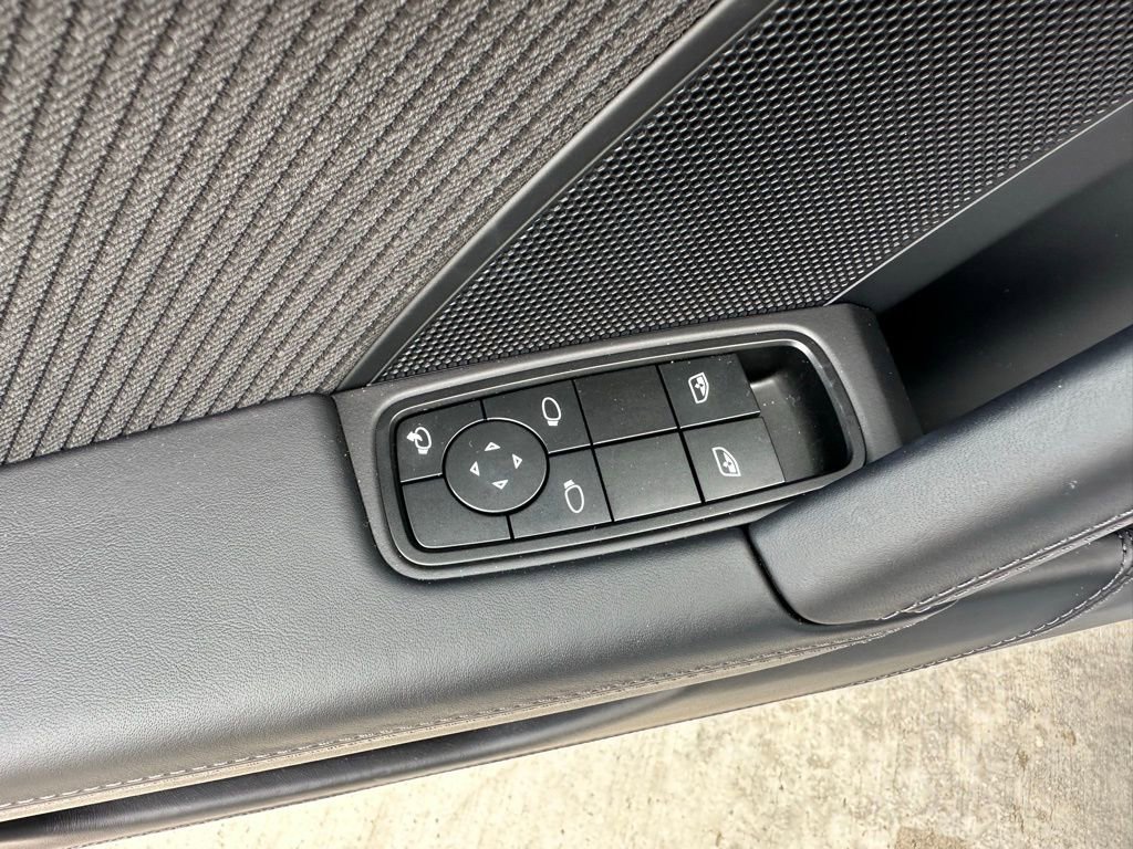 Certified 2025 Porsche 911 Turbo S AWD/4WD image 22