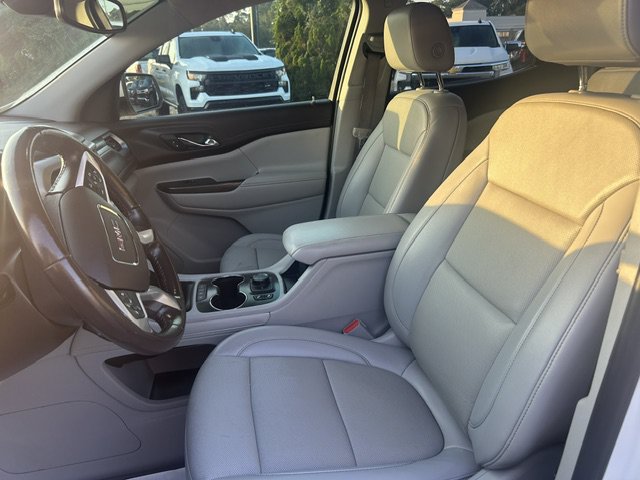 Used 2021 GMC Acadia SLT FWD image 18