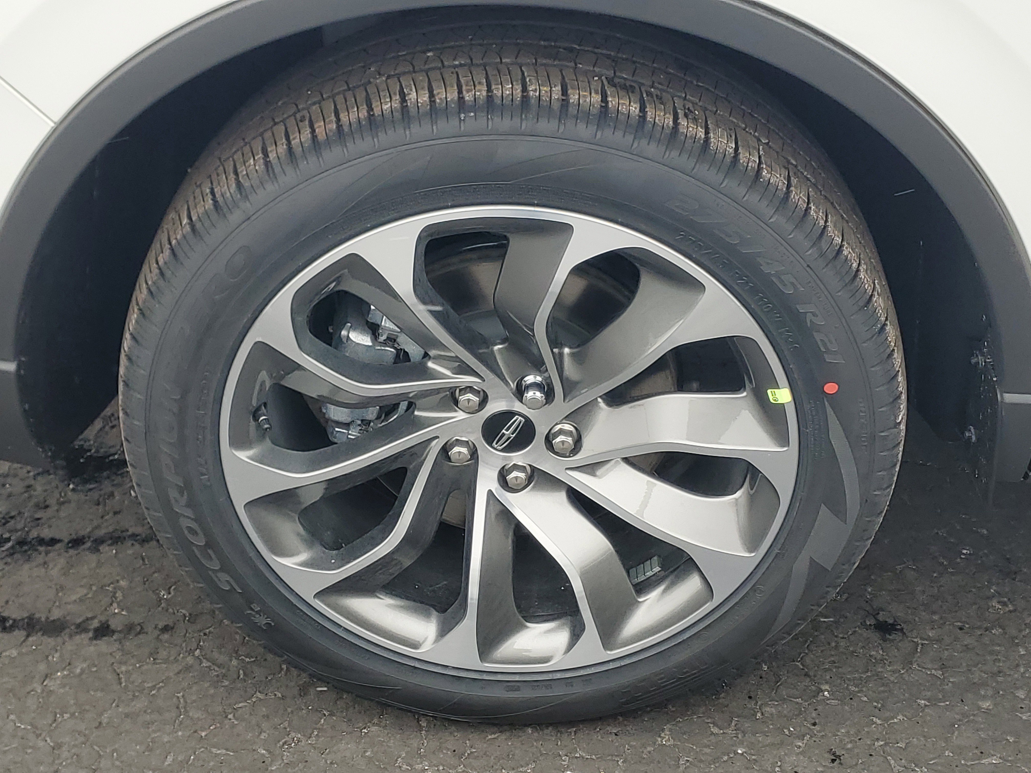 New 2026 Lincoln Aviator AWD image 5