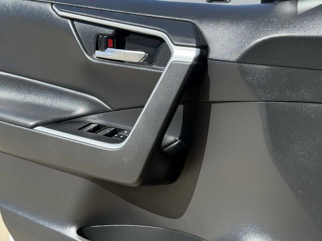 Used 2024 Toyota RAV4 XLE image 25
