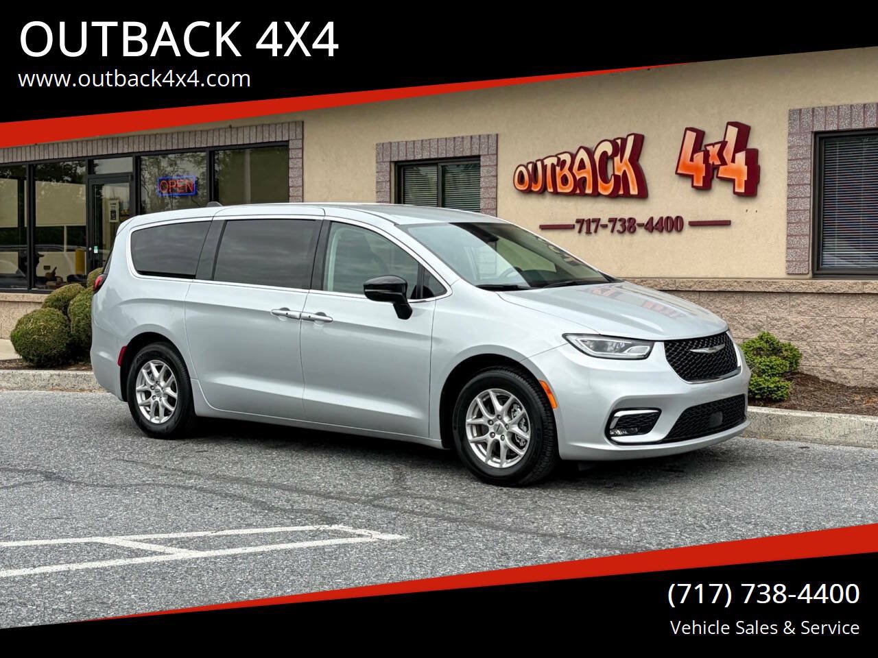 Used 2024 Chrysler Pacifica Touring-L