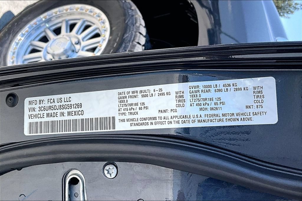 Certified 2025 RAM 2500 Big Horn AWD/4WD image 32