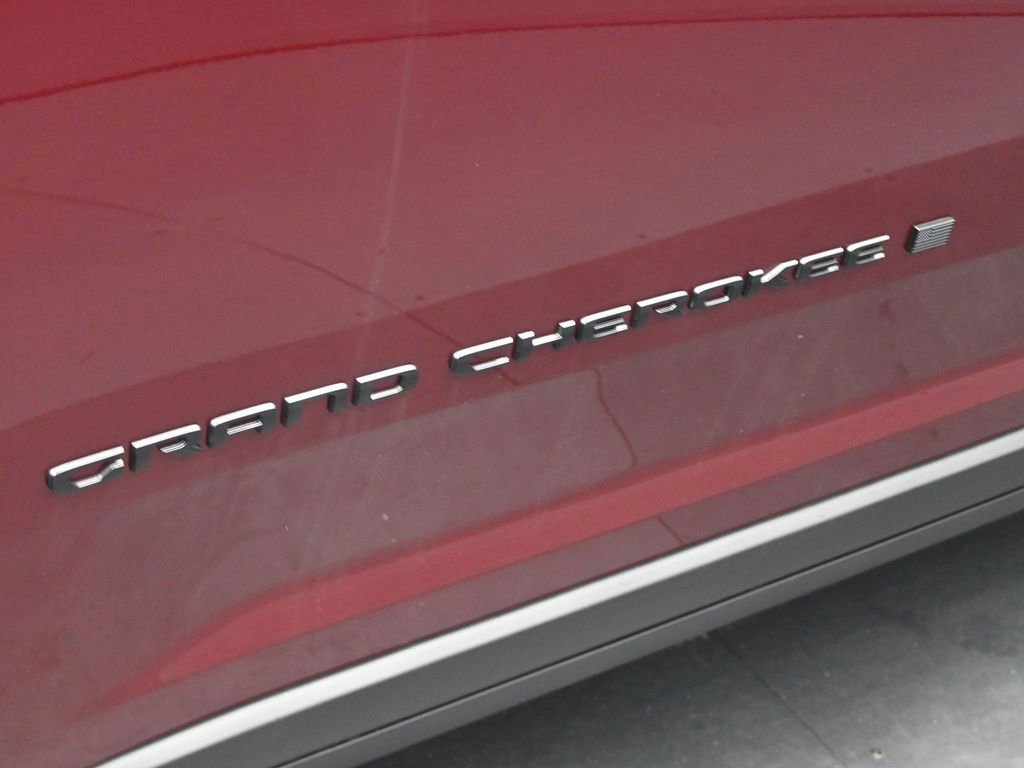 New 2025 Jeep Grand Cherokee L Limited w/ Luxury Tech Group II image 13