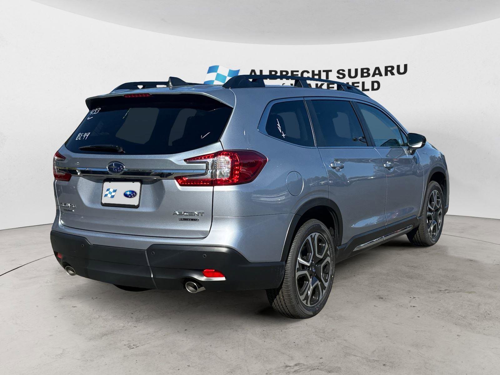 New 2025 Subaru Ascent Limited image 5