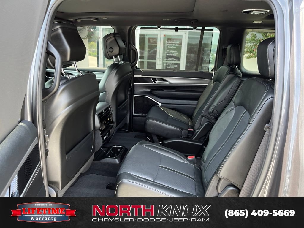 New 2026 Jeep Grand Wagoneer Limited AWD/4WD image 15