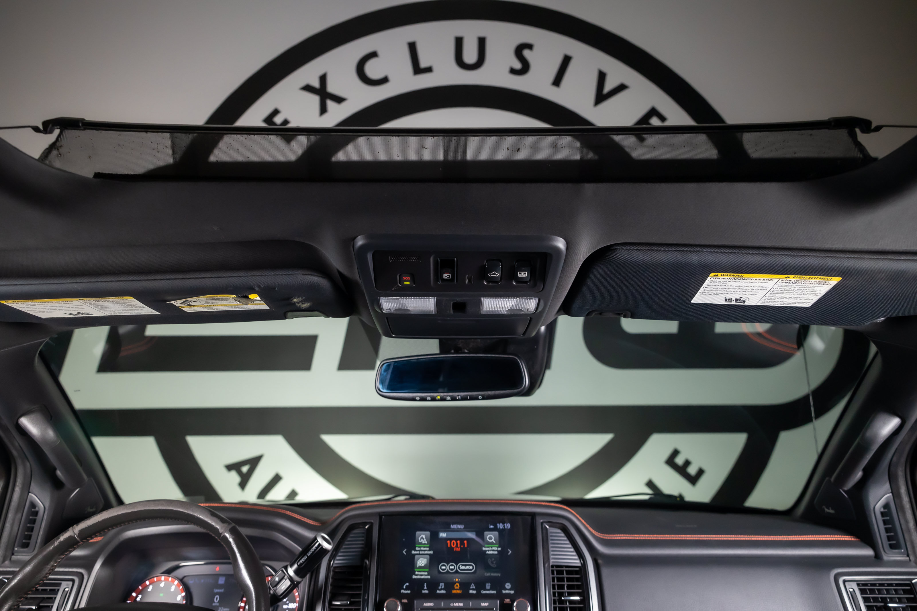 Used 2020 Nissan Titan PRO-4X w/ Pro-4x Convenience Package AWD/4WD image 10