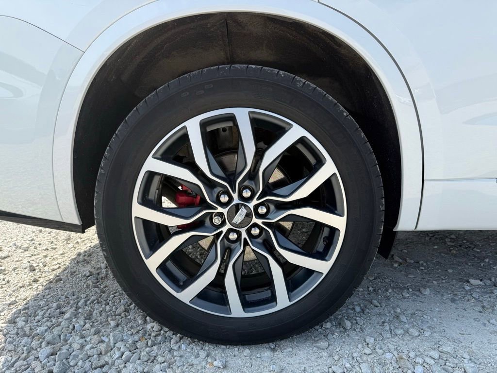 Certified 2024 Cadillac XT6 Sport w/ LPO, Floor Liner Package AWD/4WD image 16