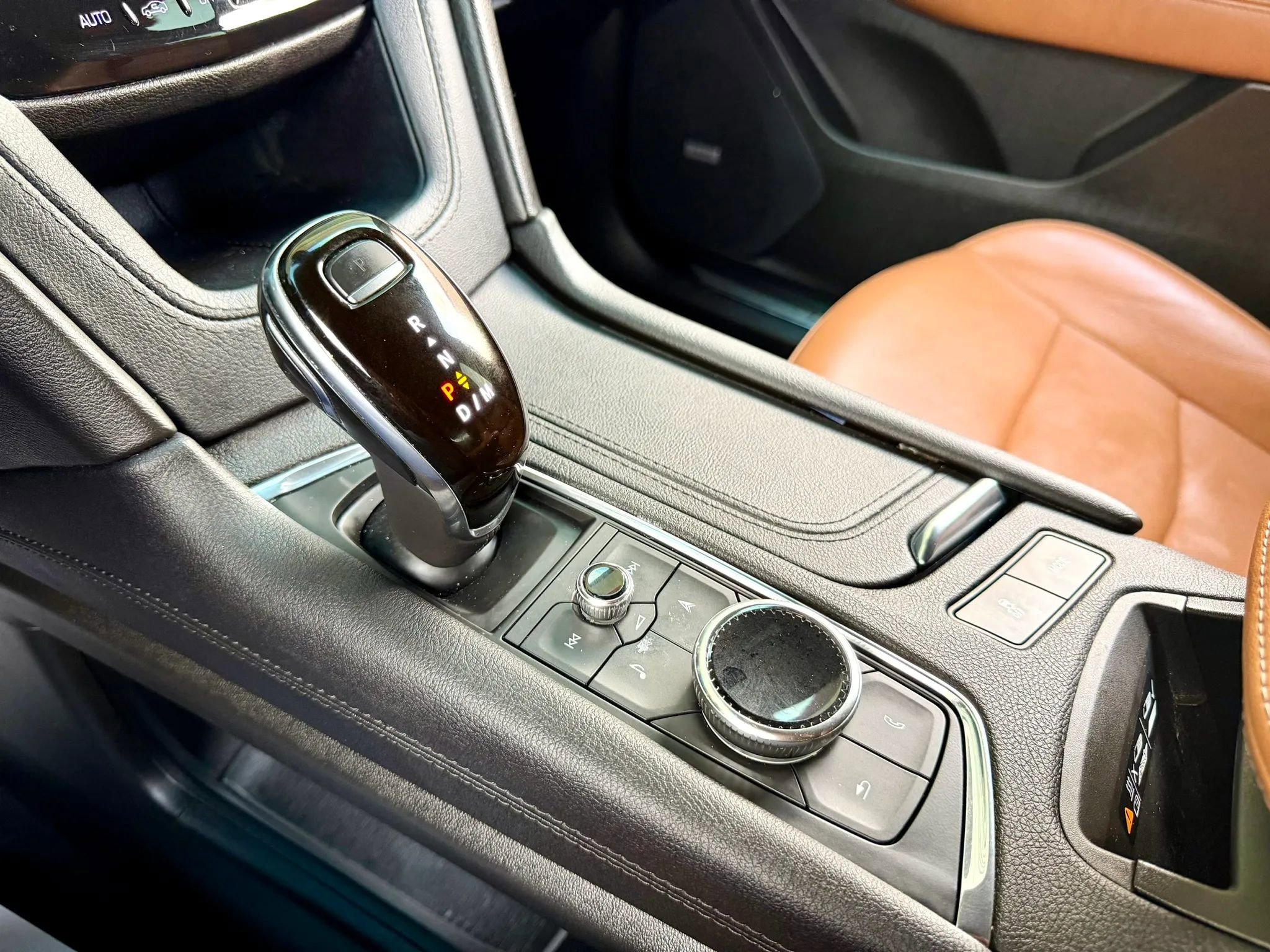 Used 2020 Cadillac XT5 Premium Luxury image 19