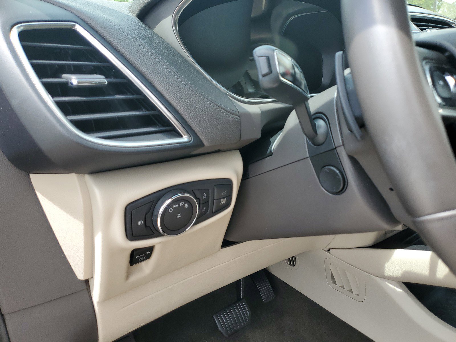 Certified 2019 Lincoln Nautilus Select image 14