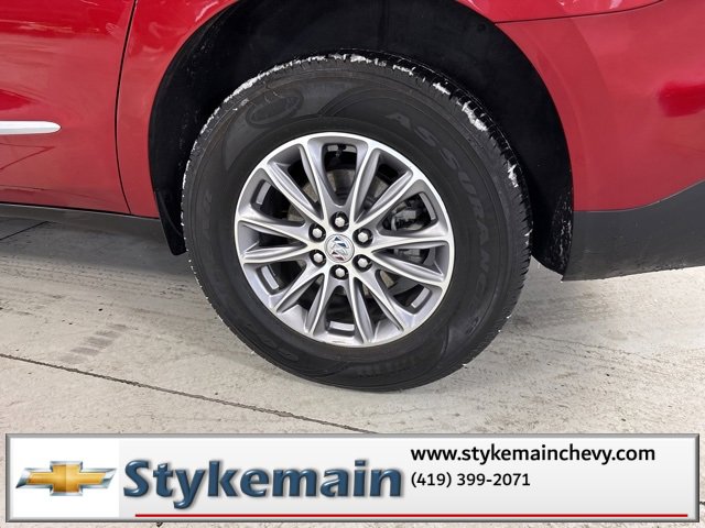 Used 2023 Buick Enclave Essence image 8