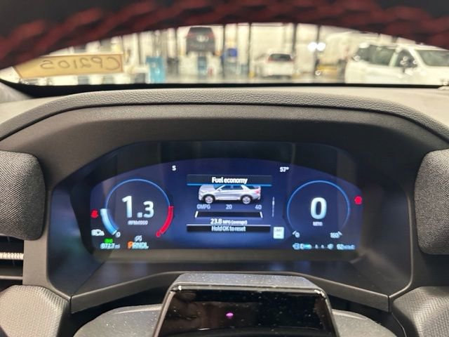 Used 2025 Ford Explorer ST-Line w/ ST-Line Street Pack AWD/4WD image 29