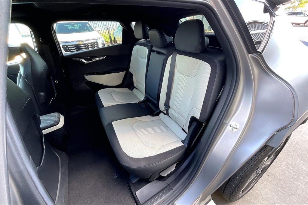 Used 2024 Kia EV6 GT-Line w/ GT-Line White Seat Package AWD/4WD image 26