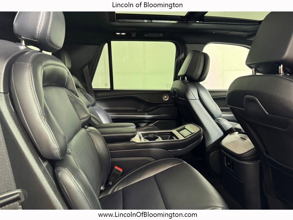 Used 2025 Lincoln Navigator Reserve w/ Jet Appearance Package AWD/4WD image 20