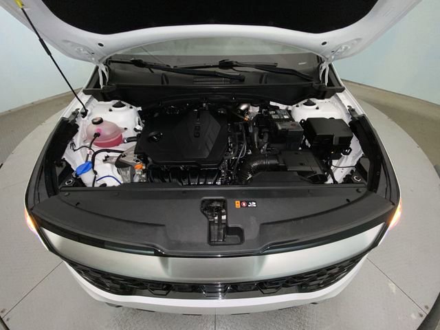 Used 2024 Kia Sportage EX FWD image 25