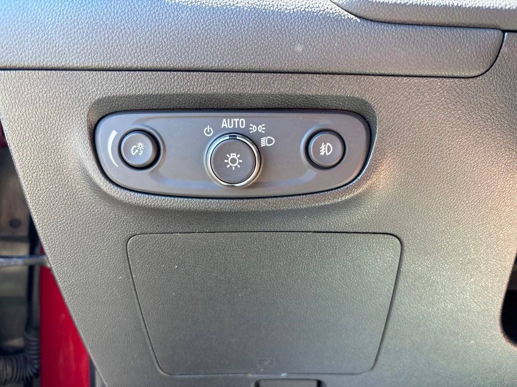Used 2023 Buick Encore GX Select w/ Safety Package II AWD/4WD image 19