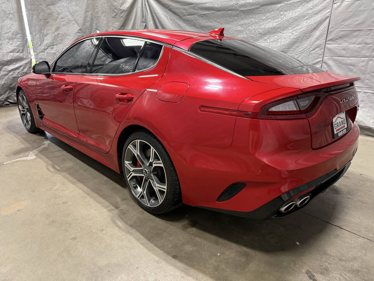 Used 2018 Kia Stinger GT2 AWD/4WD image 4