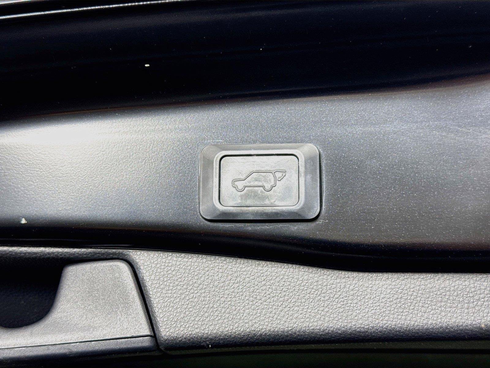 Certified 2021 Toyota RAV4 XLE Premium AWD/4WD image 42