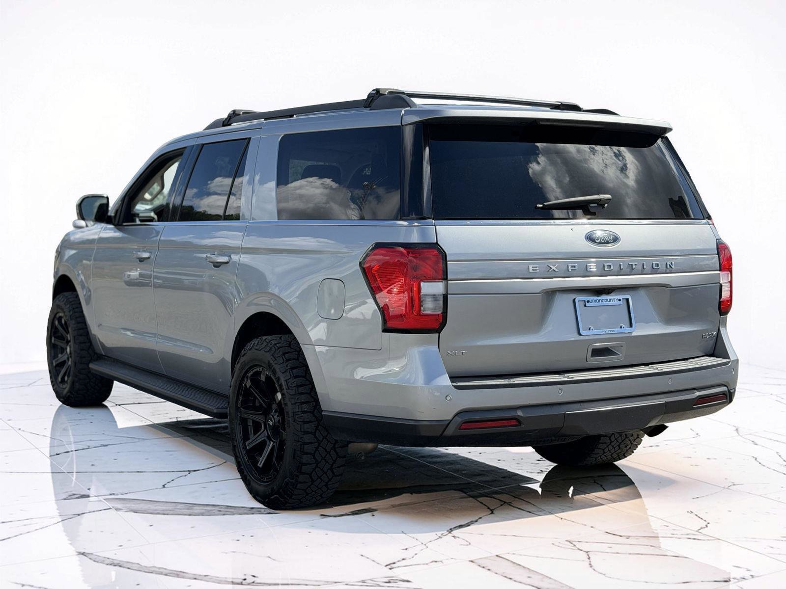 Used 2022 Ford Expedition Max XLT AWD/4WD image 4