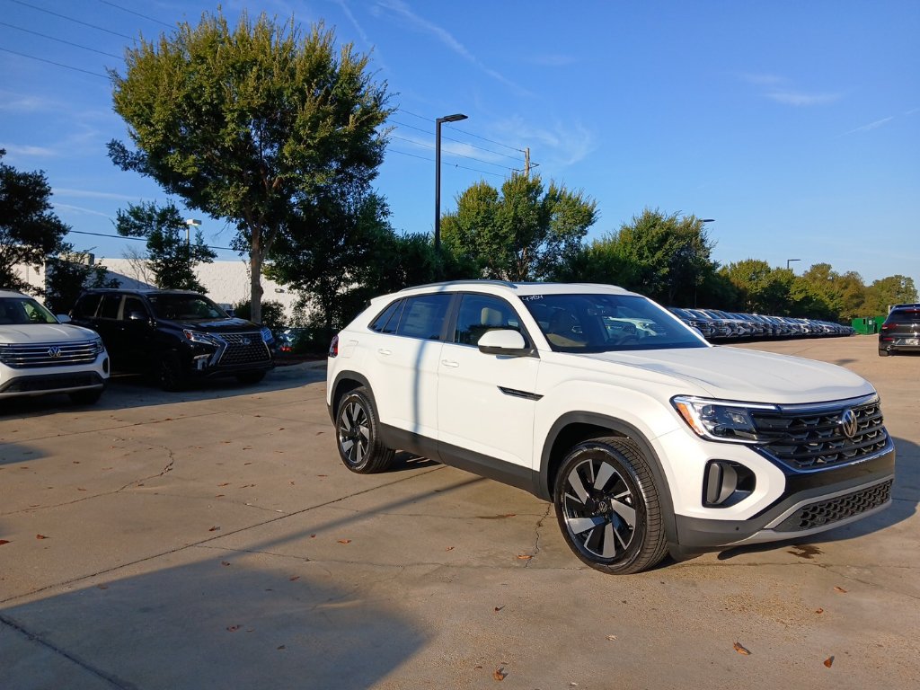 New 2026 Volkswagen Atlas Cross Sport SE