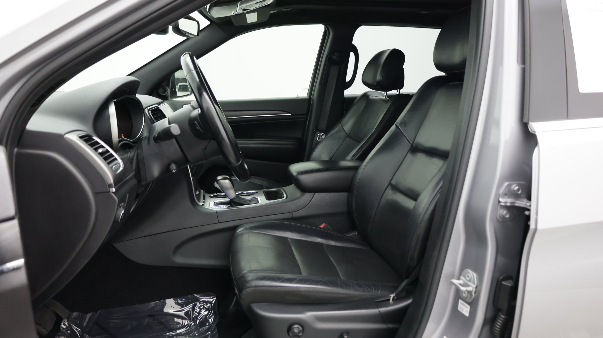 Used 2020 Jeep Grand Cherokee Limited w/ Luxury Group II RWD image 15